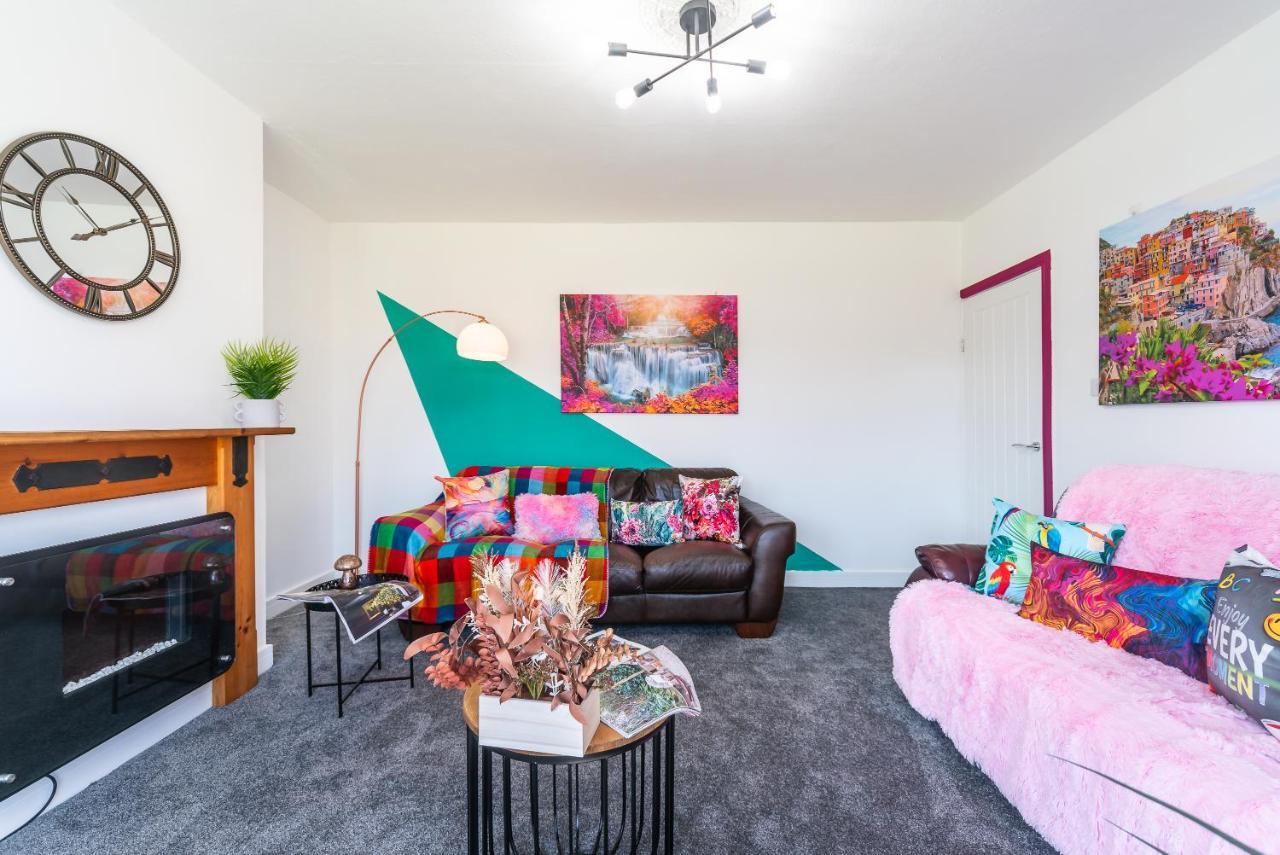 קינגסטון אפון הול Aseda 4 Bedroom Private Parking, Game Zone -Pool Table, Garden Home מראה חיצוני תמונה