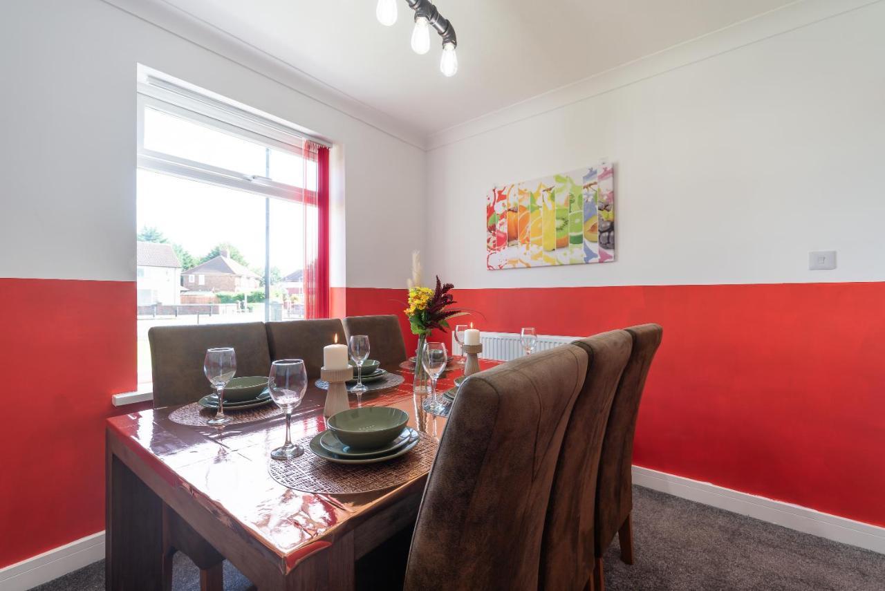 קינגסטון אפון הול Aseda 4 Bedroom Private Parking, Game Zone -Pool Table, Garden Home מראה חיצוני תמונה