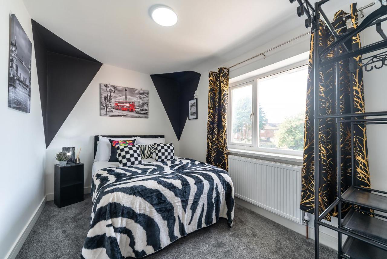 קינגסטון אפון הול Aseda 4 Bedroom Private Parking, Game Zone -Pool Table, Garden Home מראה חיצוני תמונה